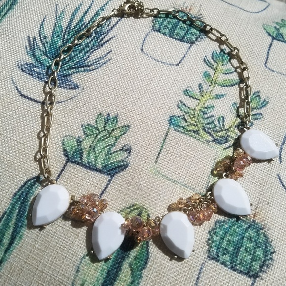 Francesca's Collections Jewelry - Francesca's Gold Pink Boho Statement Necklace OS Boutique Bling Dusty Rose